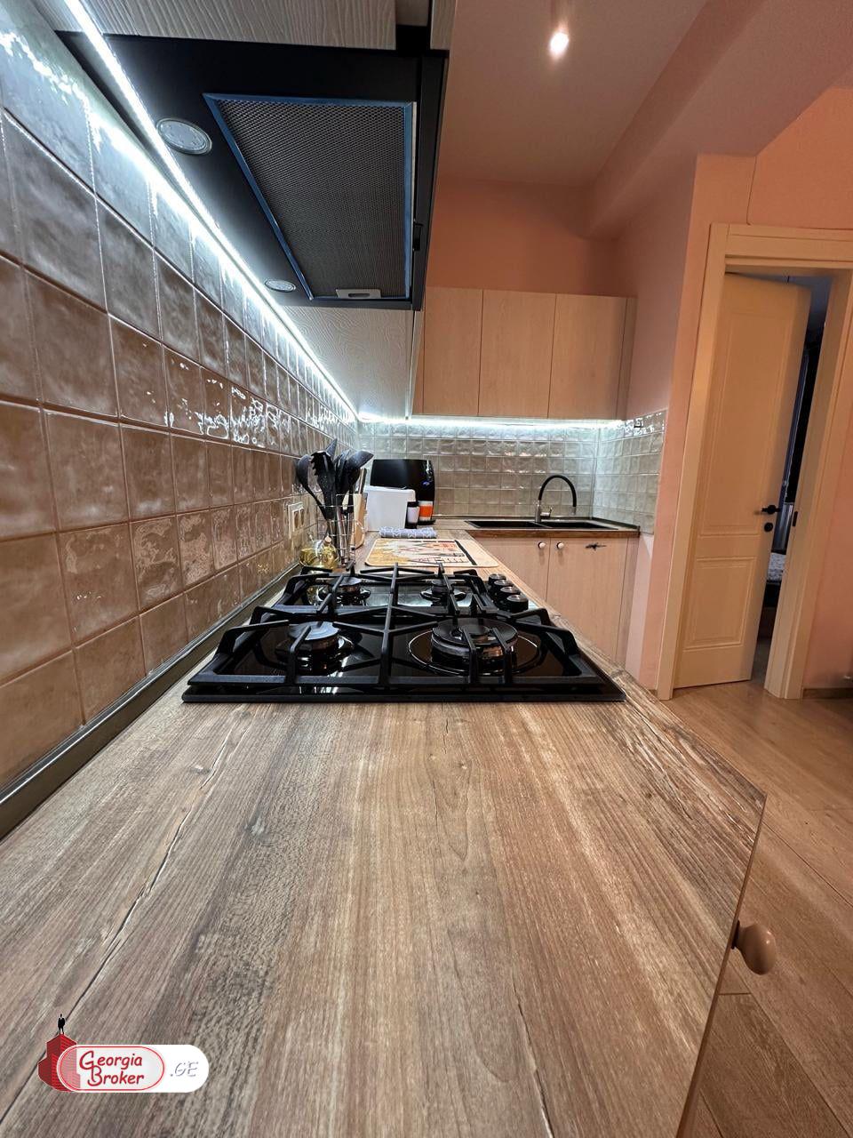 იყიდება ახალი გარემონტებული 3 ოთახიანი ბინა